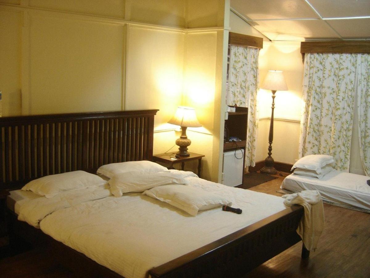 Cafe Shillong Bed & Breakfast Bed & Breakfast Eksteriør bilde