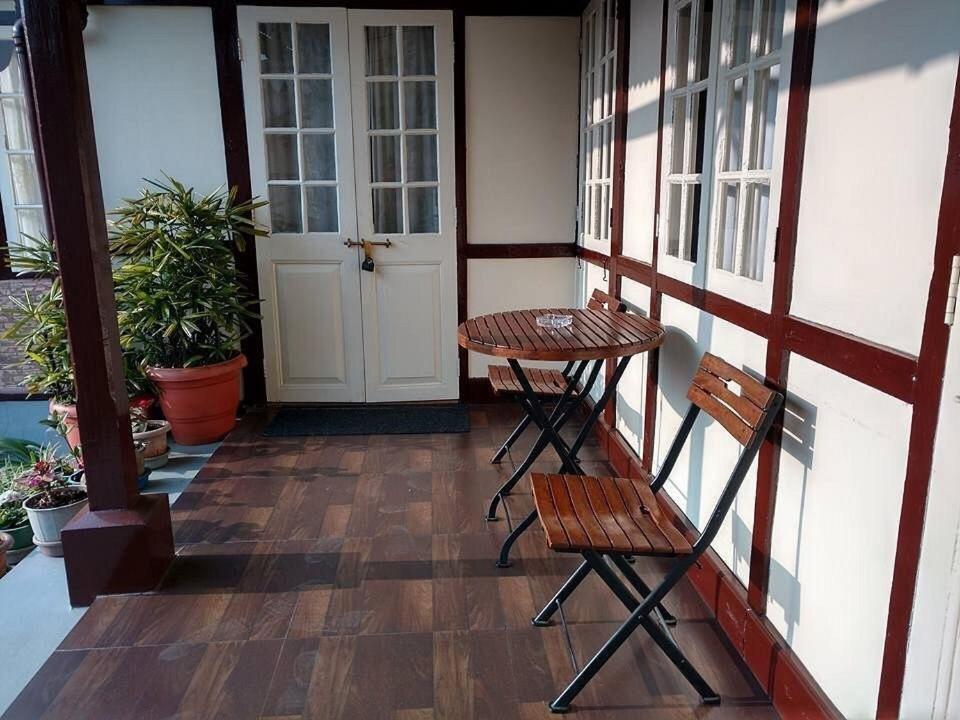 Cafe Shillong Bed & Breakfast Bed & Breakfast Eksteriør bilde